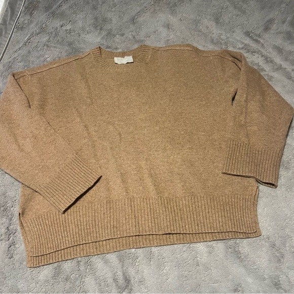 Everlane Crewneck Wool Sweater - Picture 4 of 8